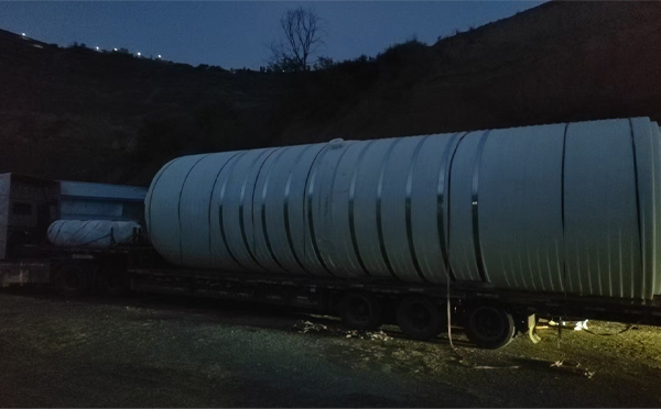 西峰圆桶运输途中